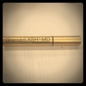Grande lash serum grower